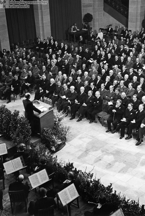 Opening Ceremony for the Parliamentary Council in the Museum König in Bonn (September 1, 1948) 